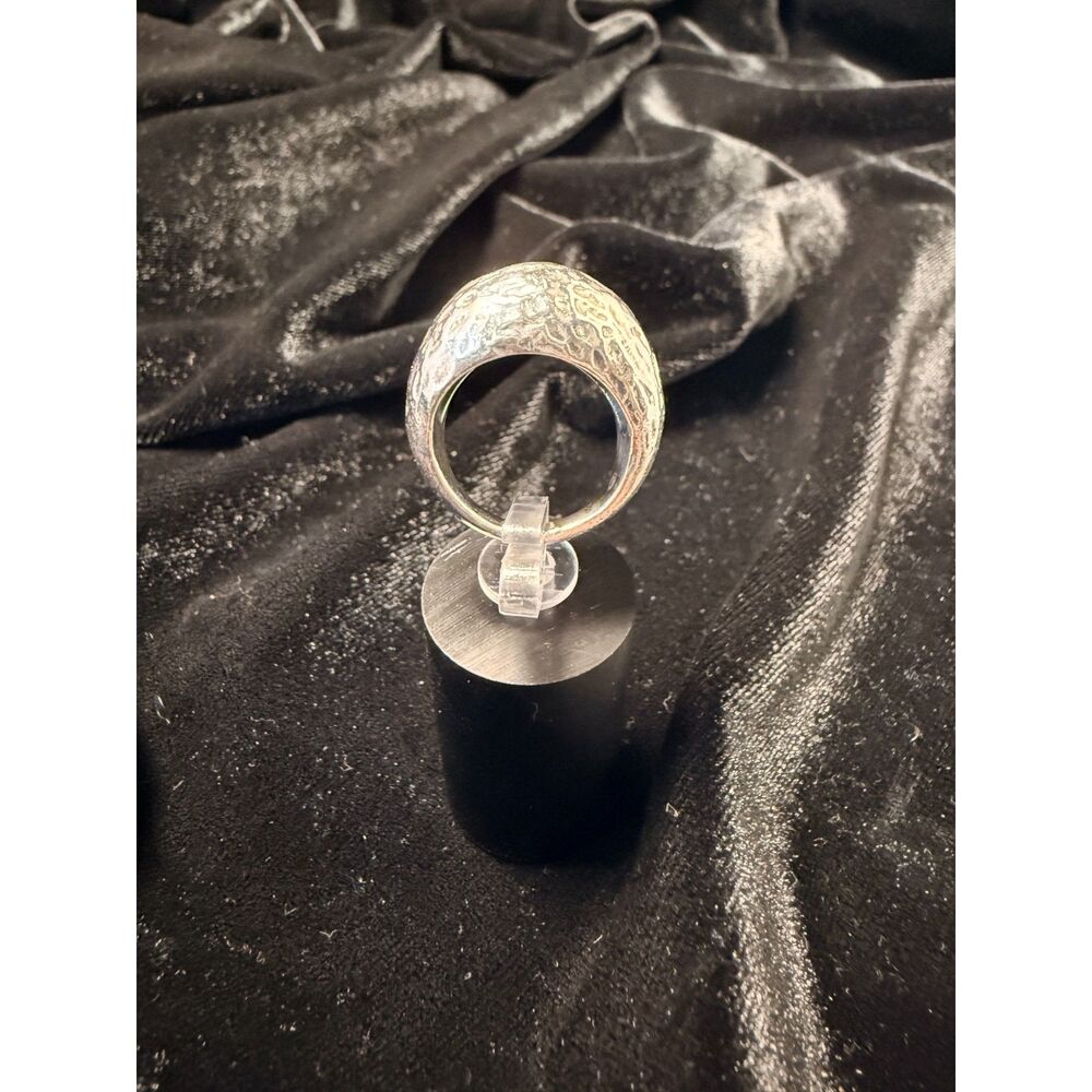 Retired James Avery Sterling Silver Hammered Dome Ring size 3.25 - Picture 2 of 8